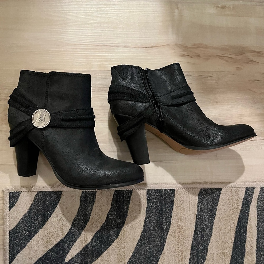 Miranda Black Ankle Boots